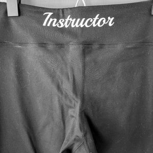 Beachbody LIVE instructor Capri legging